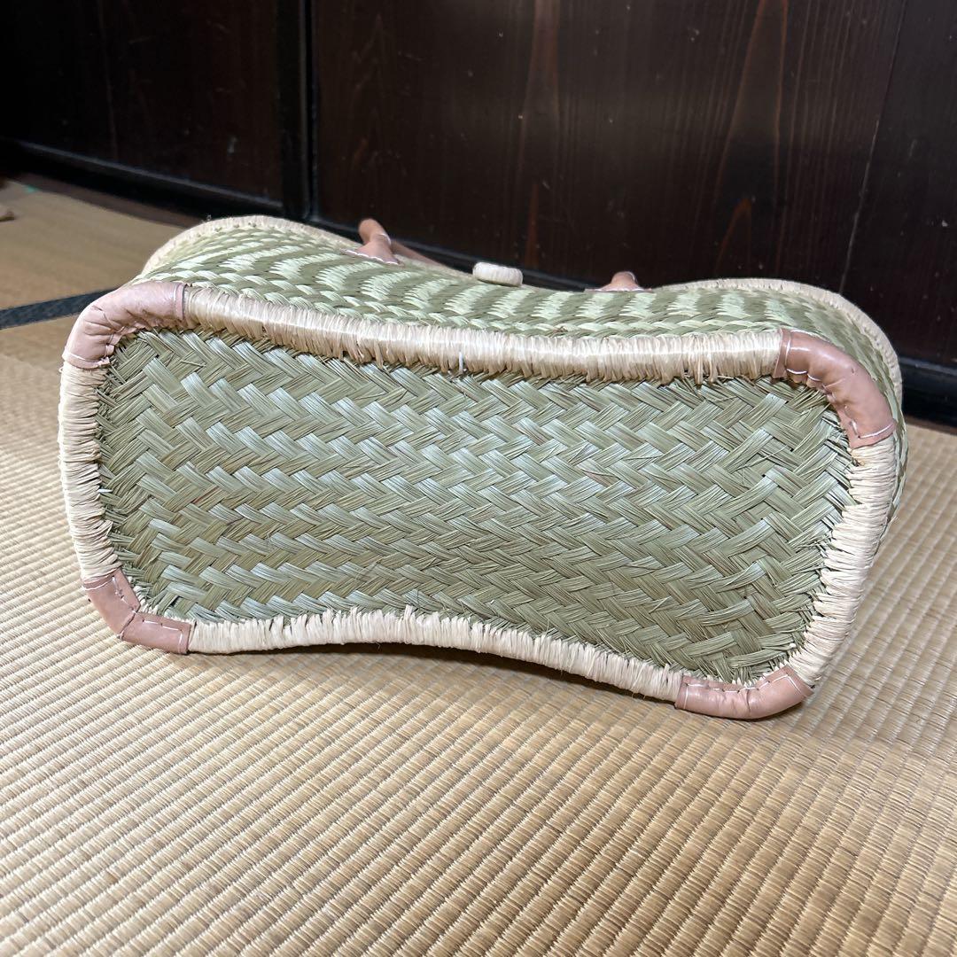 フランス マダガスカルのマルシェバック ダークグリーン かごバッグ